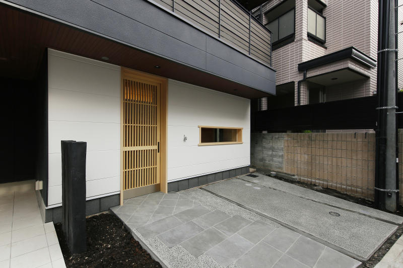 店舗兼賃貸併用住宅（荒川区）の画像